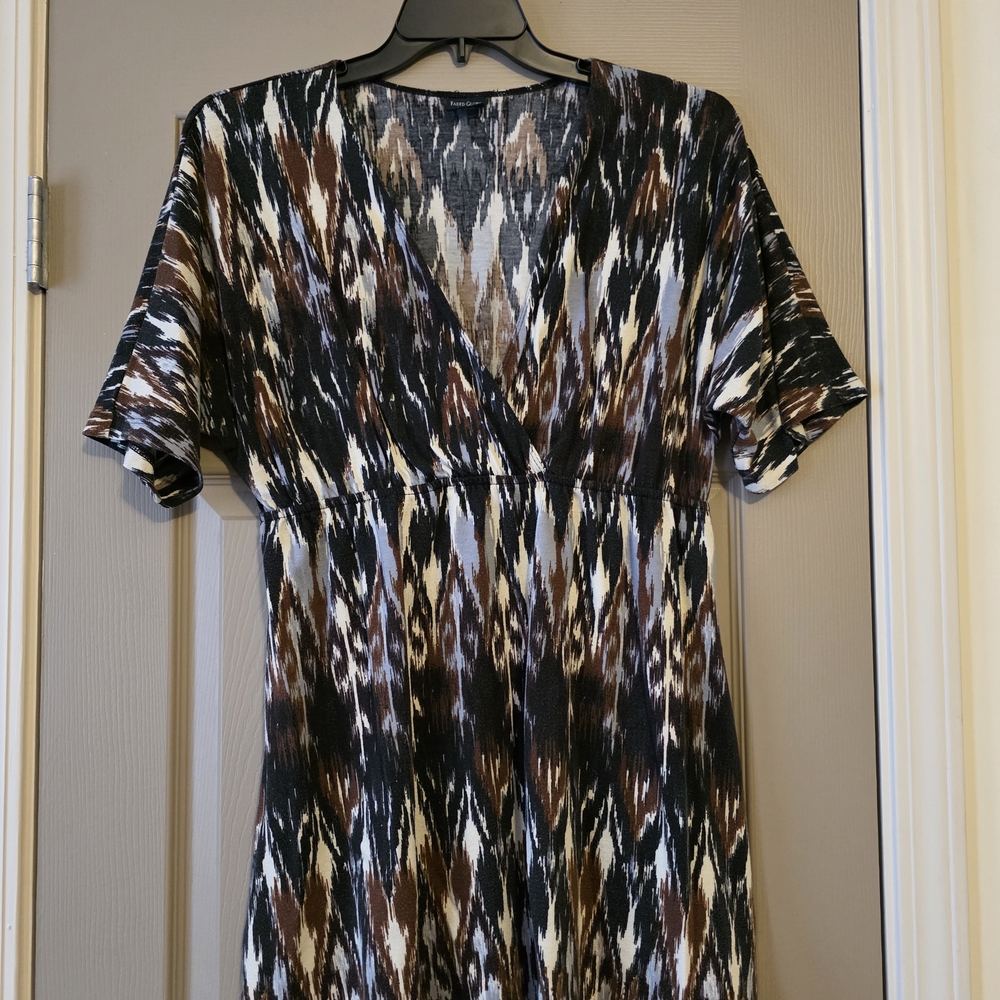 Faded Glory Women's Tunic Top - Black, Brown, White Pattern